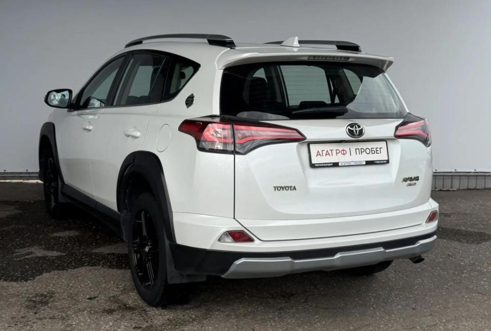 Toyota RAV4 IV (XA40) Рестайлинг Киров  - изображение 7