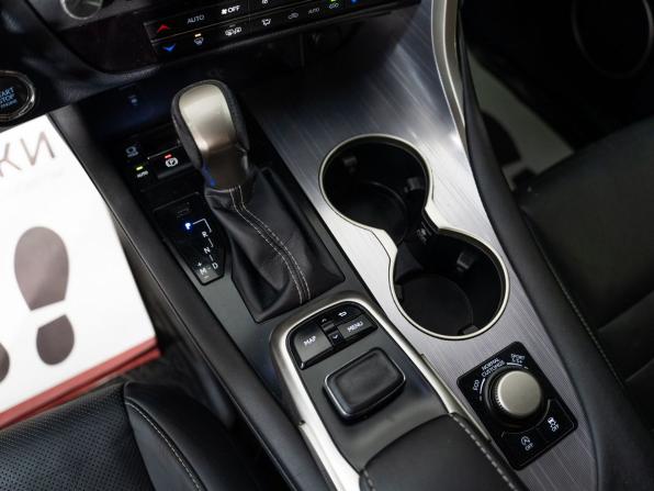 Lexus RX IV Рестайлинг с пробегом 2019 года, цена 4 300 000 рублей, 148687 км, внедорожник, Автокод Объявления