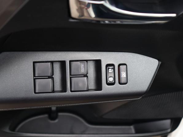 Toyota RAV4 IV (XA40) Рестайлинг с пробегом 2017 года, цена 2 589 000 рублей, 174782 км, внедорожник, Автокод Объявления