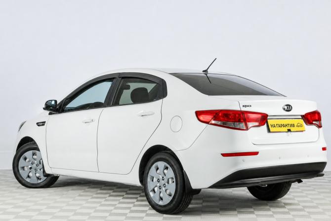 Kia Rio III Рестайлинг с пробегом 2016 года, цена 979 000 рублей, 211000 км, седан, Автокод Объявления