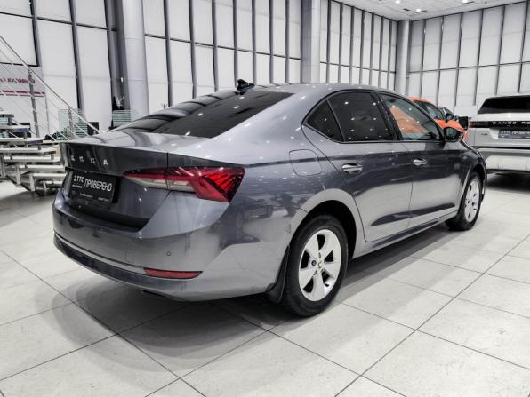 Skoda Octavia IV (A8) с пробегом 2021 года, цена 2 070 000 рублей, 132240 км, лифтбек, Автокод Объявления