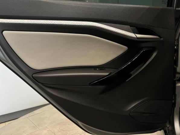 Lada (ВАЗ) Vesta I с пробегом 2020 года, цена 1 360 000 рублей, 59968 км, универсал, Автокод Объявления