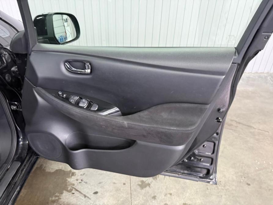 Nissan Leaf I (ZE0/AZE0) Краснодар  - изображение 16