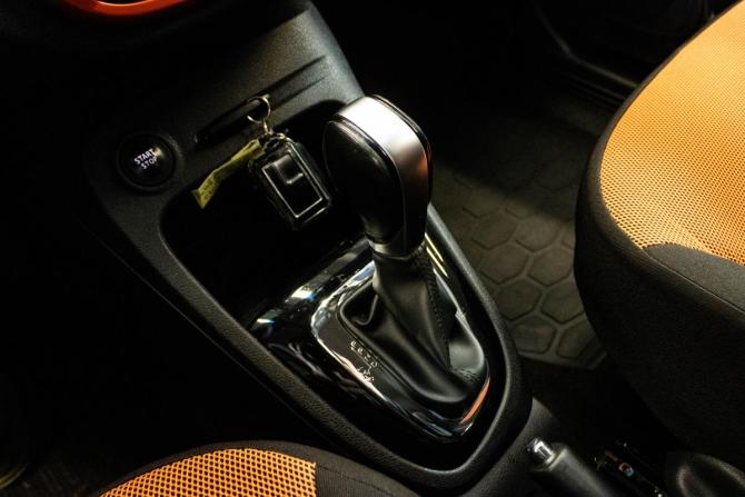 Renault Kaptur I с пробегом 2017 года, цена 1 345 000 рублей, 92554 км, внедорожник, Автокод Объявления