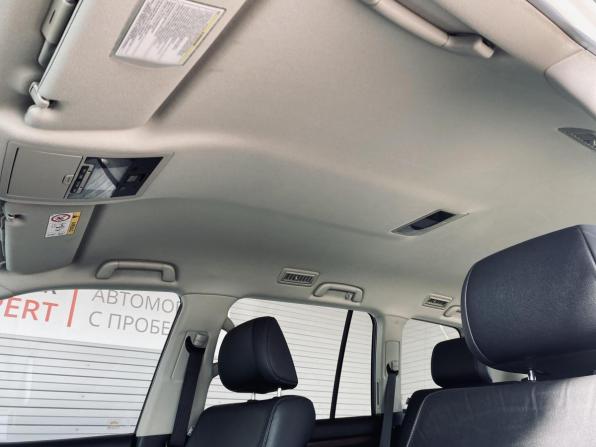 Toyota Land Cruiser 200 Series Рестайлинг 2 с пробегом 2020 года, цена 7 450 000 рублей, 153717 км, внедорожник, Автокод Объявления