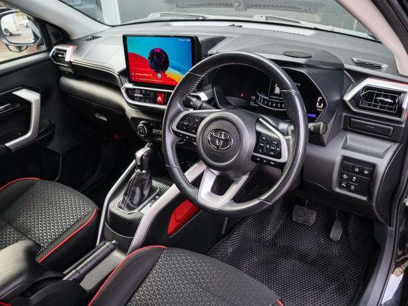 Toyota Raize I с пробегом 2020 года, цена 1 400 000 рублей, 129341 км, внедорожник, Автокод Объявления