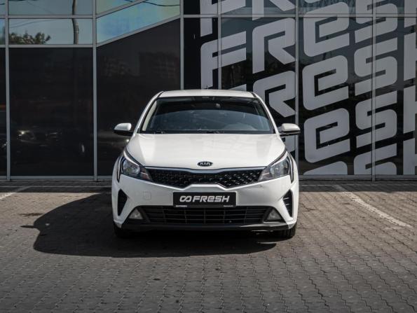 Kia Rio IV Рестайлинг с пробегом 2020 года, цена 1 550 000 рублей, 129539 км, седан, Автокод Объявления