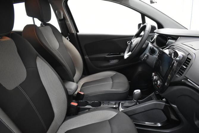 Renault Kaptur I Рестайлинг с пробегом 2021 года, цена 1 680 000 рублей, 42080 км, внедорожник, Автокод Объявления