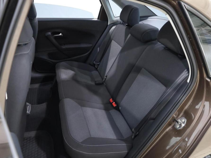 Volkswagen Polo V Рестайлинг Ростов-на-Дону  - изображение 9