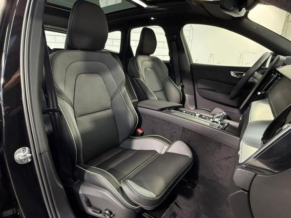 Volvo XC60 II Рестайлинг с пробегом 2025 года, цена 6 500 000 рублей, 20 км, внедорожник, Автокод Объявления