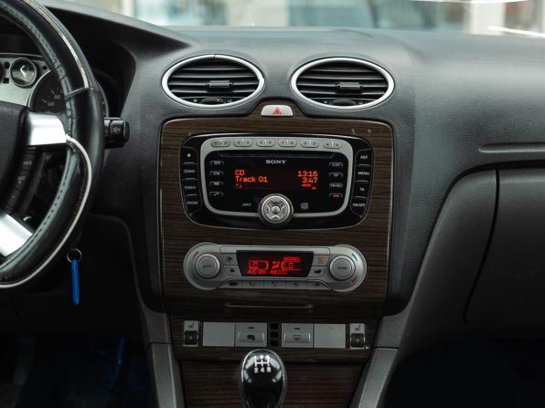 Ford Focus II Рестайлинг с пробегом 2008 года, цена 400 000 рублей, 250144 км, хэтчбек, Автокод Объявления