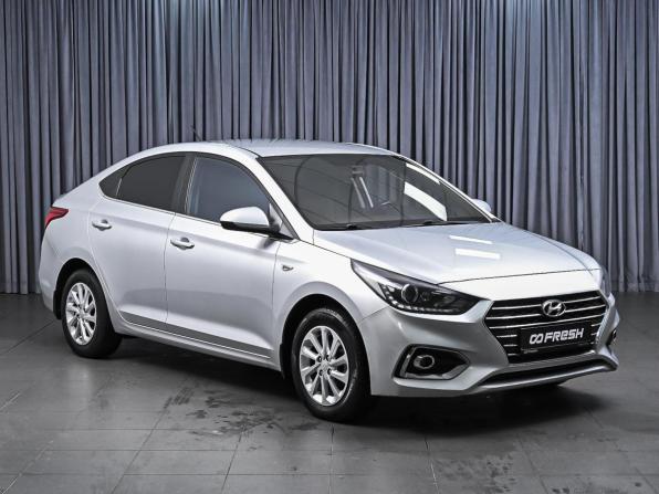 Hyundai Solaris II с пробегом 2018 года, цена 1 622 000 рублей, 105068 км, седан, Автокод Объявления