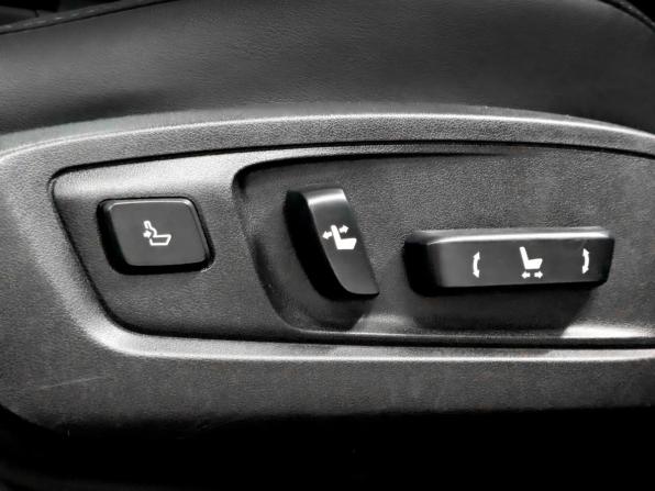 Lexus ES VI Рестайлинг с пробегом 2016 года, цена 2 750 000 рублей, 108341 км, седан, Автокод Объявления