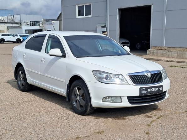 Skoda Octavia II (A5) Рестайлинг с пробегом 2013 года, цена 770 000 рублей, 259250 км, лифтбек, Автокод Объявления