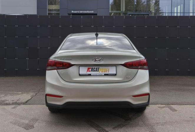 Hyundai Solaris II с пробегом 2018 года, цена 1 200 000 рублей, 118891 км, седан, Автокод Объявления
