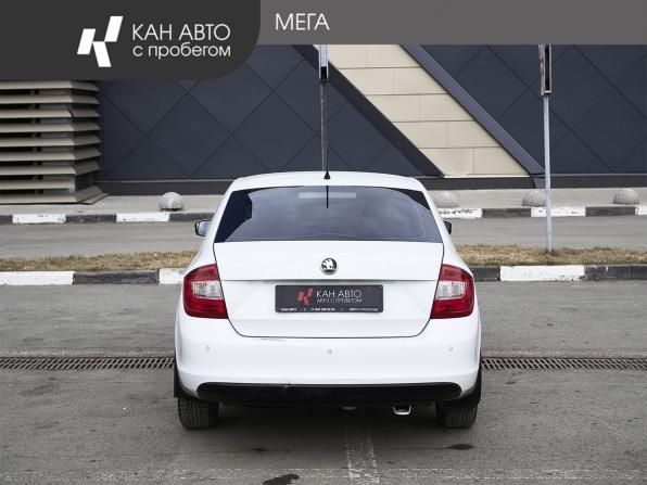 Skoda Rapid I с пробегом 2015 года, цена 867 000 рублей, 210342 км, лифтбек, Автокод Объявления