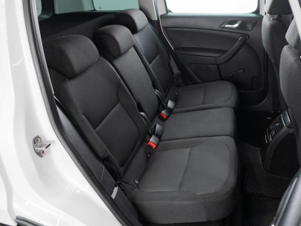Skoda Yeti I Рестайлинг с пробегом 2014 года, цена 1 069 000 рублей, 150345 км, внедорожник, Автокод Объявления