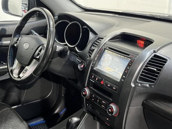 Kia Sorento II с пробегом 2010 года, цена 1 095 000 рублей, 217000 км, внедорожник, Автокод Объявления