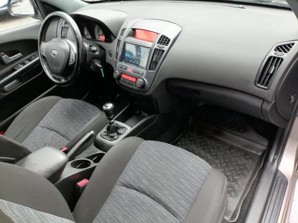 Kia Ceed I с пробегом 2008 года, цена 399 000 рублей, 283614 км, хэтчбек, Автокод Объявления