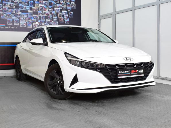 Hyundai Elantra VII (CN7) с пробегом 2021 года, цена 2 250 995 рублей, 13195 км, седан, Автокод Объявления