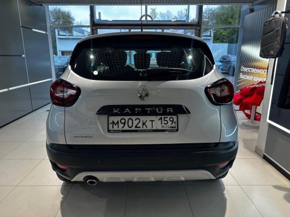 Renault Kaptur I с пробегом 2018 года, цена 1 430 000 рублей, 58905 км, внедорожник, Автокод Объявления
