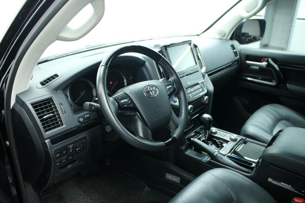 Toyota Land Cruiser 200 Series Рестайлинг 2 Красноярск  - изображение 17