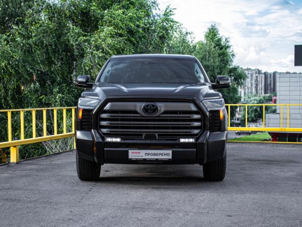 Toyota Tundra III с пробегом 2022 года, цена 8 200 200 рублей, 25604 км, offers.body_type.unknown, Автокод Объявления