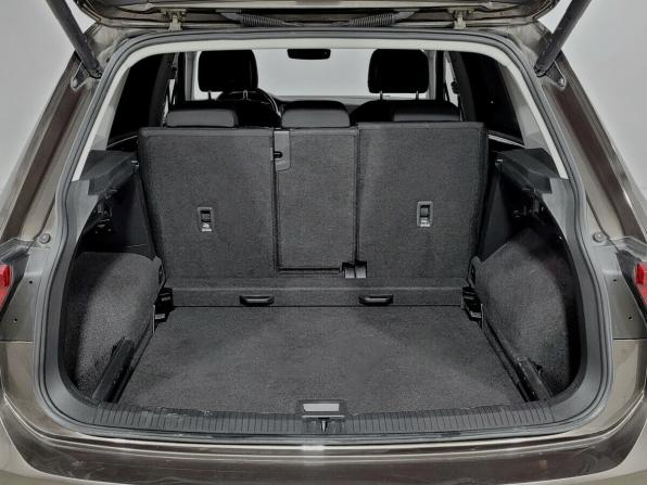 Volkswagen Tiguan II с пробегом 2018 года, цена 2 200 000 рублей, 136034 км, внедорожник, Автокод Объявления