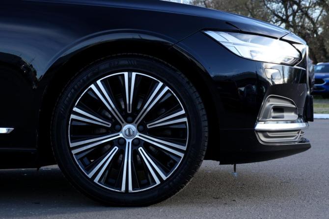 Volvo S90 II Рестайлинг с пробегом 2021 года, цена 3 043 000 рублей, 83441 км, седан, Автокод Объявления