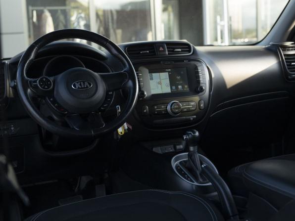 Kia Soul II Рестайлинг с пробегом 2019 года, цена 1 730 000 рублей, 69135 км, хэтчбек, Автокод Объявления