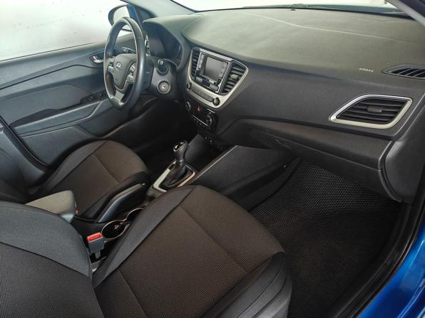 Hyundai Solaris II с пробегом 2017 года, цена 1 345 000 рублей, 117963 км, седан, Автокод Объявления