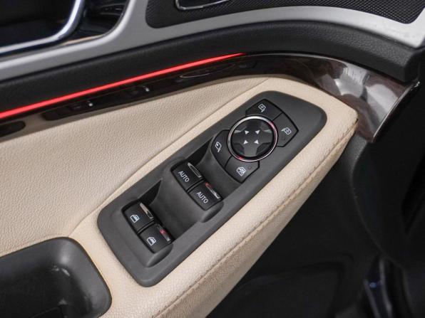 Ford Explorer V с пробегом 2015 года, цена 1 778 787 рублей, 228202 км, внедорожник, Автокод Объявления