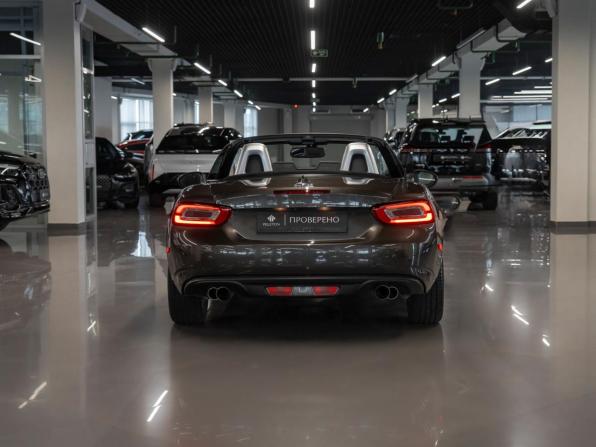Fiat 124 Spider I с пробегом 2016 года, цена 2 650 000 рублей, 133866 км, кабриолет, Автокод Объявления