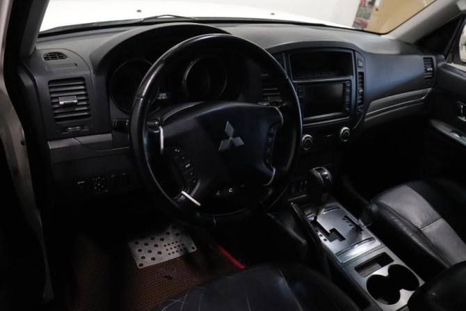 Mitsubishi Pajero IV с пробегом 2011 года, цена 1 702 000 рублей, 310702 км, внедорожник, Автокод Объявления