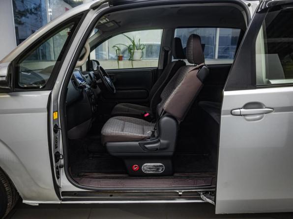 Toyota Porte II с пробегом 2014 года, цена 890 000 рублей, 190471 км, минивэн, Автокод Объявления