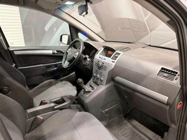 Opel Zafira B Рестайлинг с пробегом 2013 года, цена 680 000 рублей, 205190 км, компактвэн, Автокод Объявления
