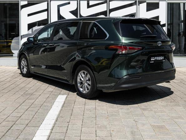 Toyota Sienna IV с пробегом 2021 года, цена 4 270 000 рублей, 91223 км, минивэн, Автокод Объявления