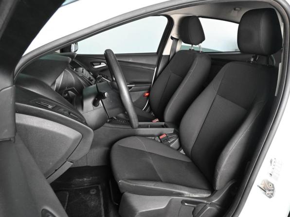 Ford Focus III Рестайлинг с пробегом 2017 года, цена 949 000 рублей, 221247 км, седан, Автокод Объявления