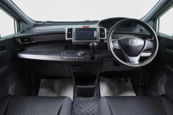 Honda Freed I Рестайлинг с пробегом 2014 года, цена 1 299 000 рублей, 64700 км, компактвэн, Автокод Объявления