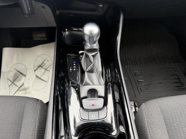 Toyota C-HR I с пробегом 2018 года, цена 1 990 000 рублей, 90577 км, внедорожник, Автокод Объявления