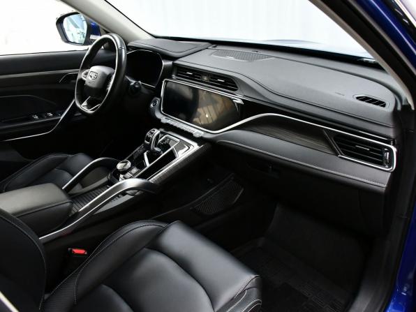 Geely Atlas Pro с пробегом 2021 года, цена 1 997 000 рублей, 70041 км, внедорожник, Автокод Объявления