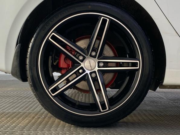 Kia Ceed III с пробегом 2019 года, цена 1 820 000 рублей, 87600 км, хэтчбек, Автокод Объявления