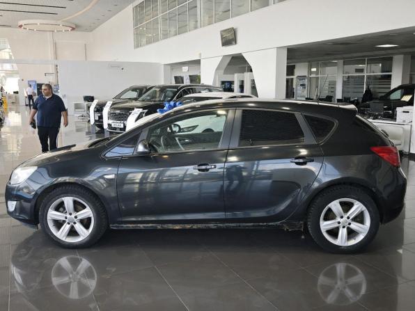 Opel Astra J с пробегом 2011 года, цена 395 000 рублей, 233000 км, хэтчбек, Автокод Объявления