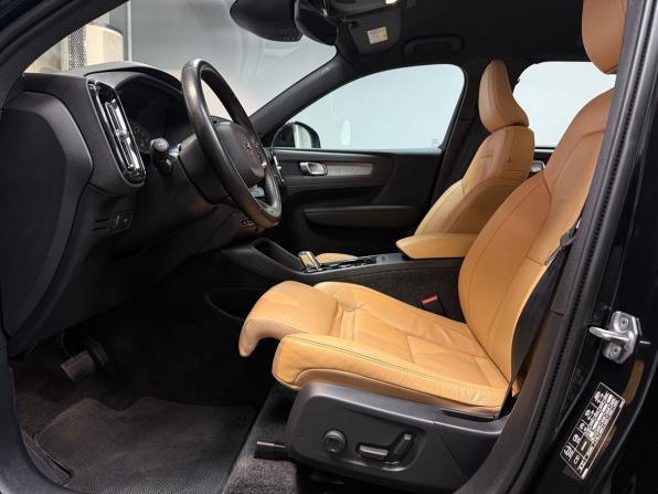 Volvo XC40 I с пробегом 2021 года, цена 3 250 000 рублей, 124198 км, внедорожник, Автокод Объявления