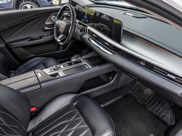 Chery Arrizo 8 с пробегом 2023 года, цена 2 171 000 рублей, 20856 км, седан, Автокод Объявления