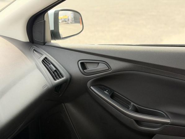Ford Focus III Рестайлинг с пробегом 2015 года, цена 940 000 рублей, 109600 км, седан, Автокод Объявления