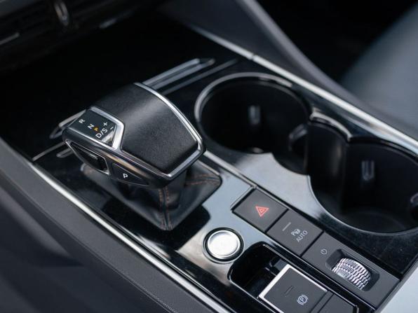 Volkswagen Touareg III с пробегом 2021 года, цена 5 700 000 рублей, 124168 км, внедорожник, Автокод Объявления