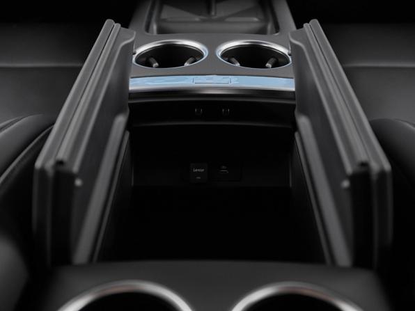Новый Li Auto (Lixiang) L9 I Рестайлинг 2025 года, цена 11 799 000 рублей, внедорожник, Автокод Объявления