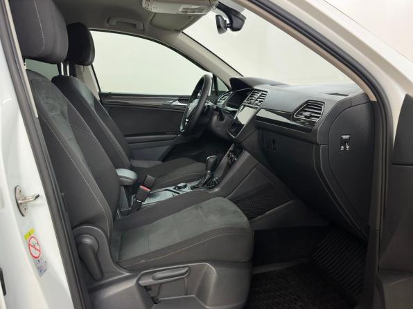 Volkswagen Tiguan II с пробегом 2017 года, цена 2 430 000 рублей, 99299 км, внедорожник, Автокод Объявления