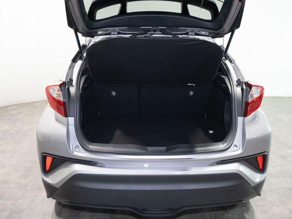 Toyota C-HR I Рестайлинг с пробегом 2019 года, цена 1 865 000 рублей, 94800 км, внедорожник, Автокод Объявления